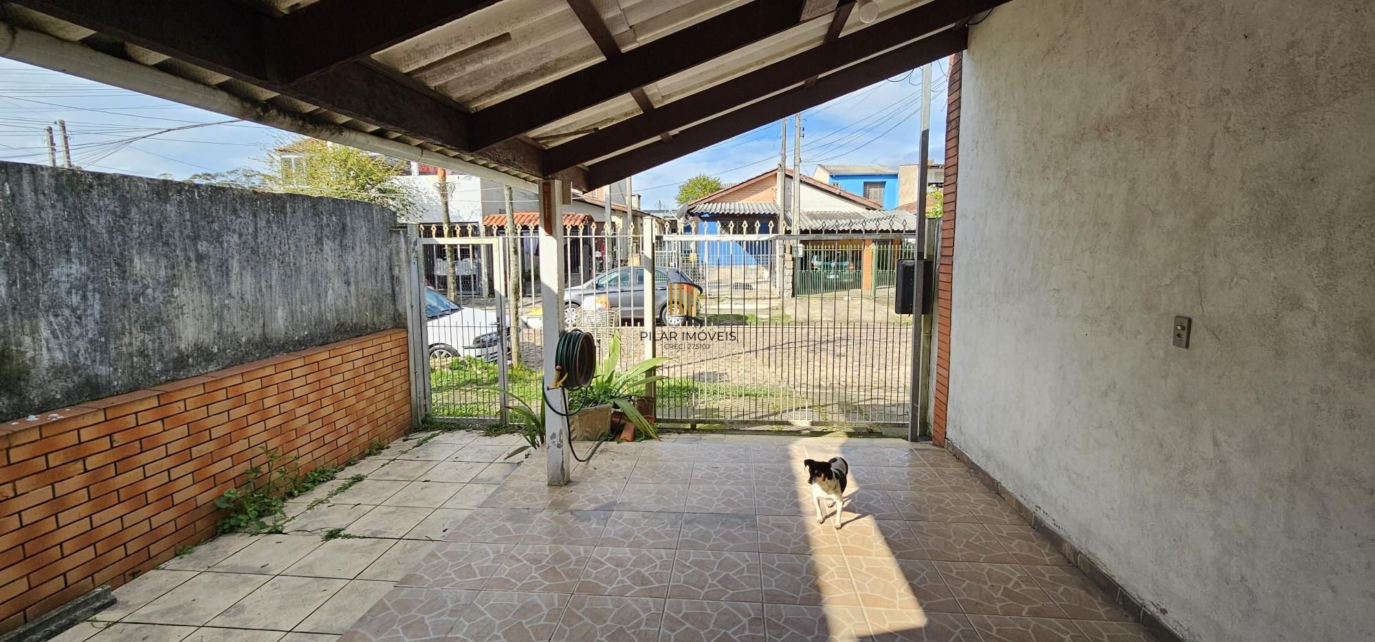 Casa 3 dormitórios no bairro Hípica