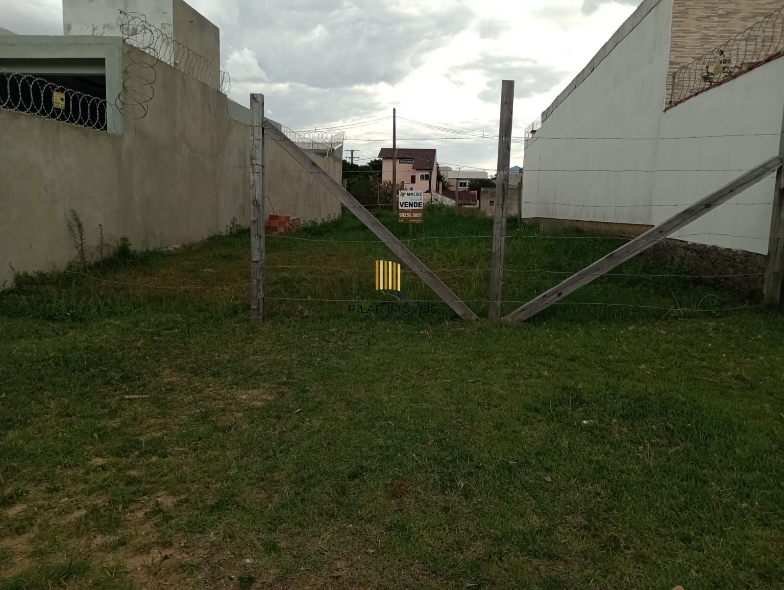 Ótimo terreno plano.