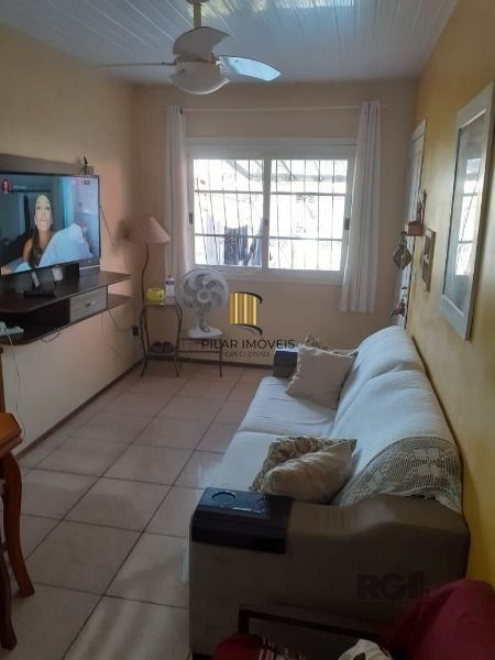 Casa 3 dormitórios no bairro Hípica