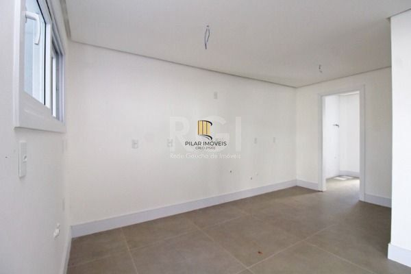 Casa Condominio para Venda - 364m², 3 dormitórios, sendo 3 suites, 2 vagas - Pedra Redonda
