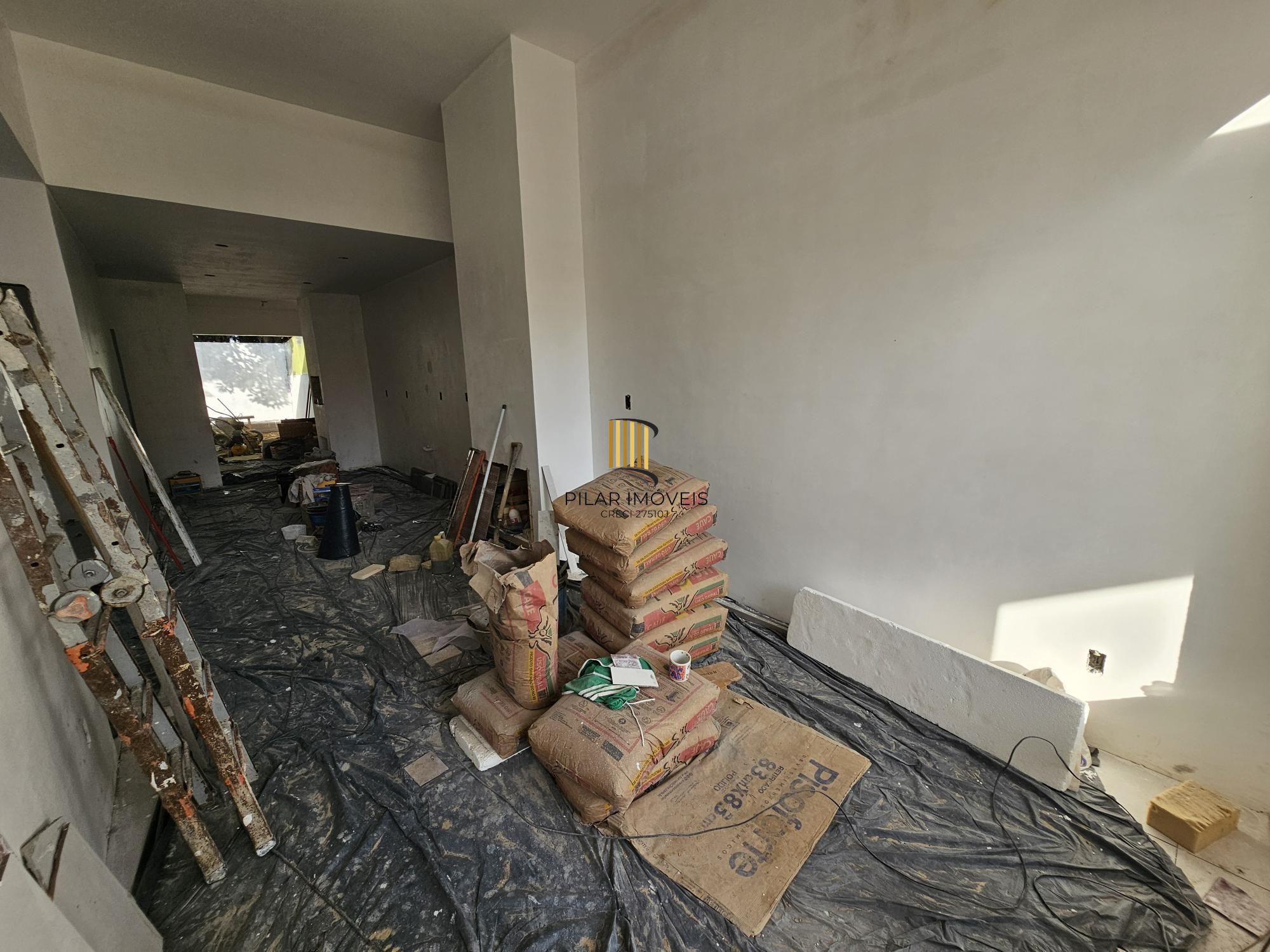 Casa térrea 3 dormitórios bairro Hípica