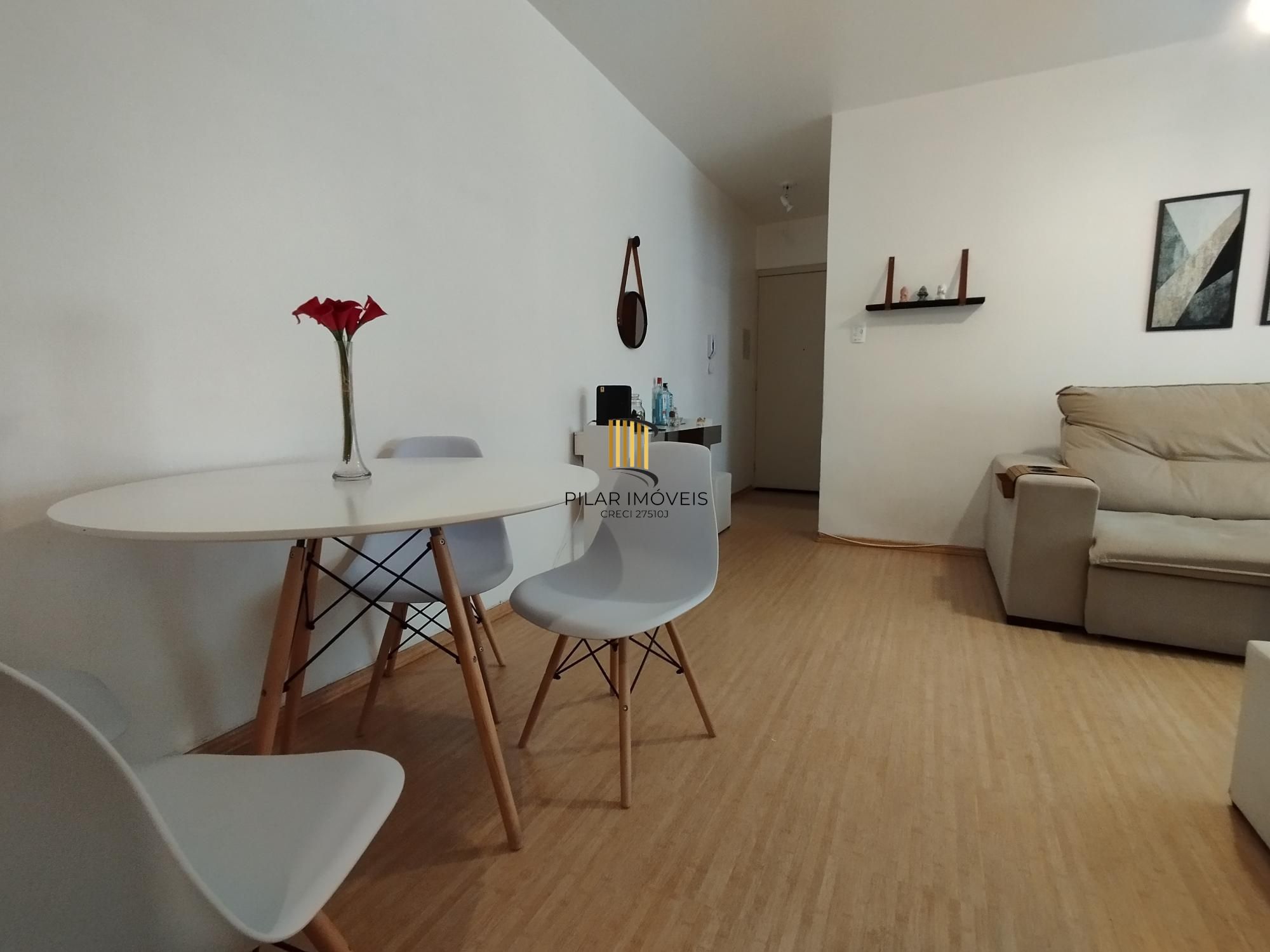 Apartamento 2 dormitórios no bairro Cristal