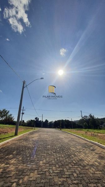 Terreno em Porto Alegre, no bairro Campo Novo, à venda.