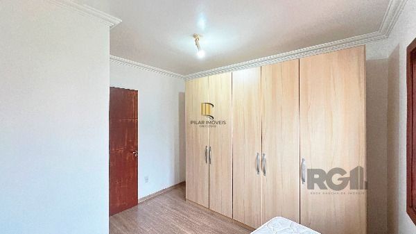 Casa em Porto Alegre, no bairro Hípica, com 3 dormitório(s), e 3 banheiros, à venda.