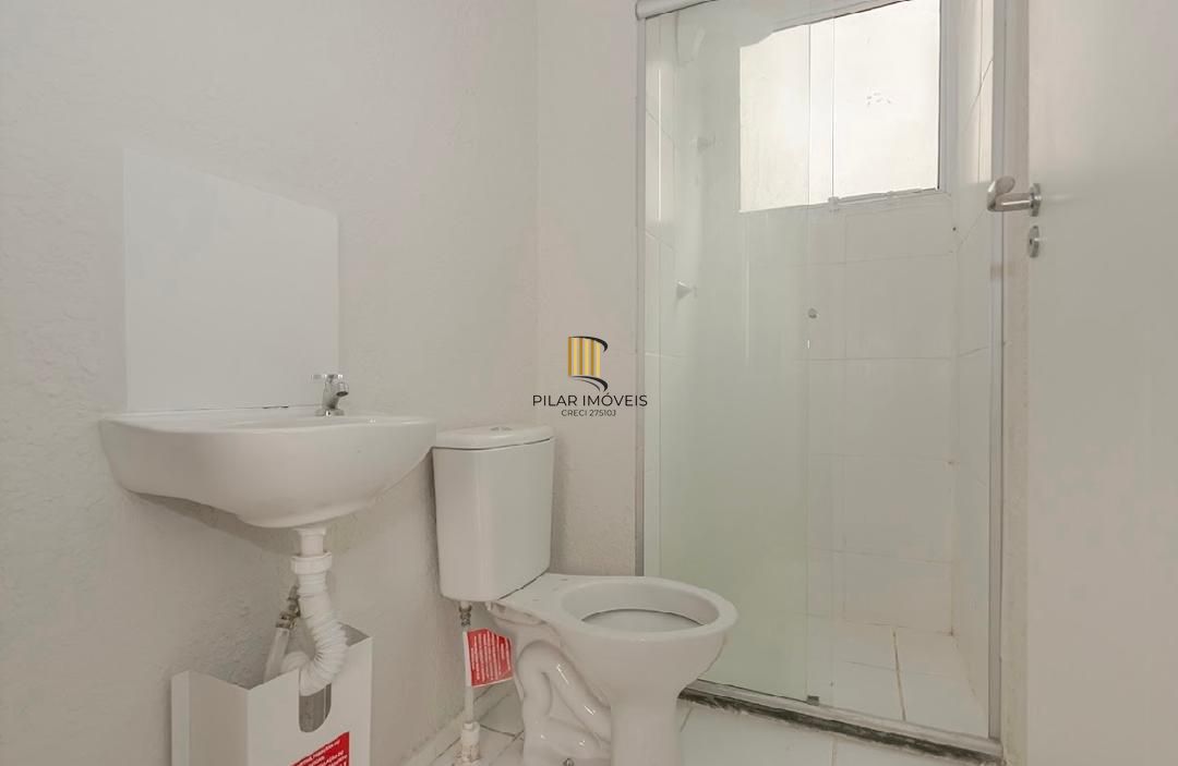 Ótimo apto térreo com 2 dormitórios com vaga de estacionamento