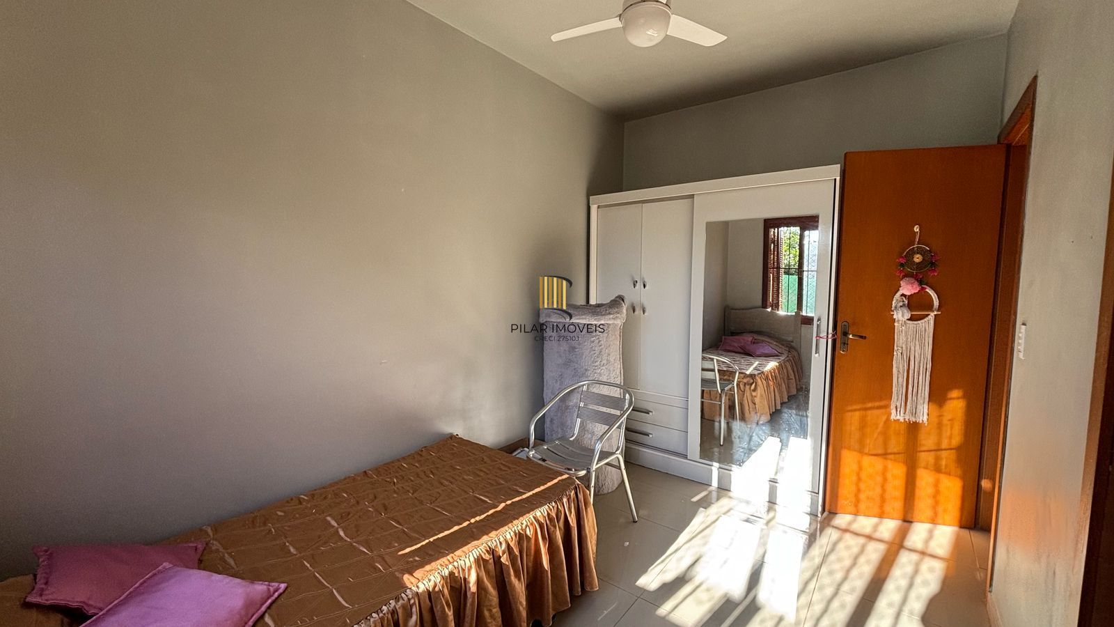 Casa 3 dormitórios no bairro Guarujá