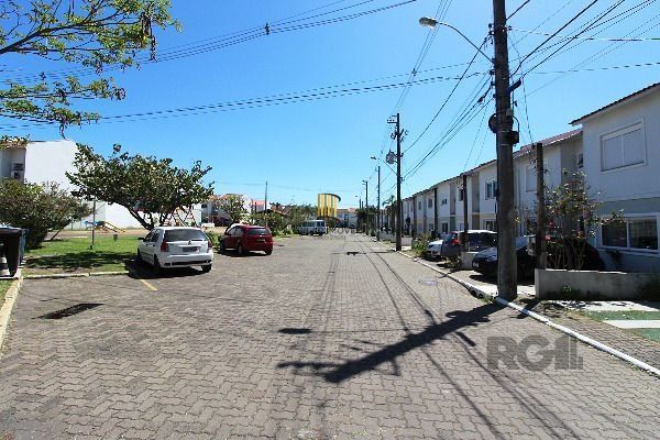 Casa Condominio em Porto Alegre, no bairro Hípica, com 3 dormitório(s), e 3 banheiros, à venda.