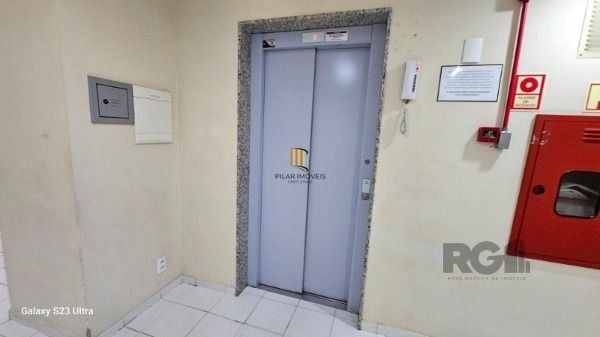 Apartamento em Porto Alegre, no bairro Cavalhada, com 2 dormitório(s), e 2 banheiros, à venda.