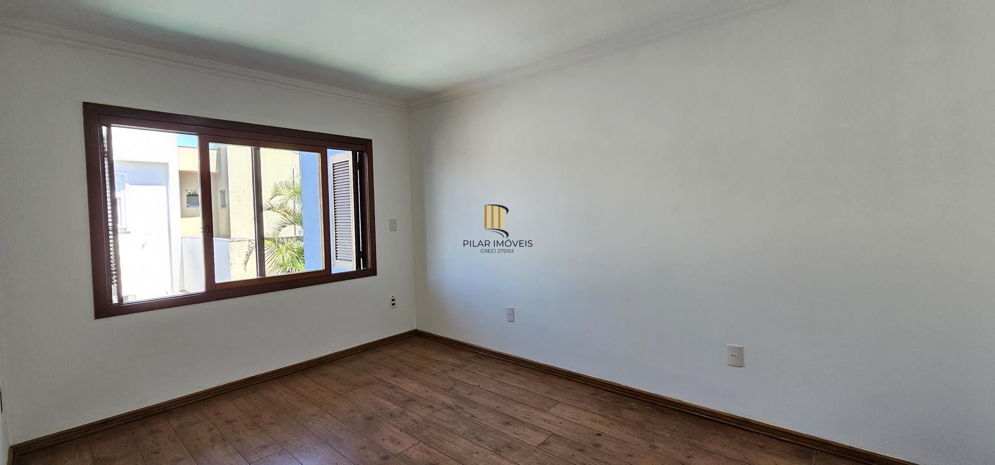 Casa 2 dormitórios no bairro Hípica