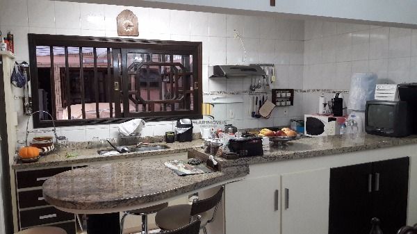 Casa para Venda - 300m², 3 dormitórios, sendo 3 suites, 4 vagas - Espirito Santo
