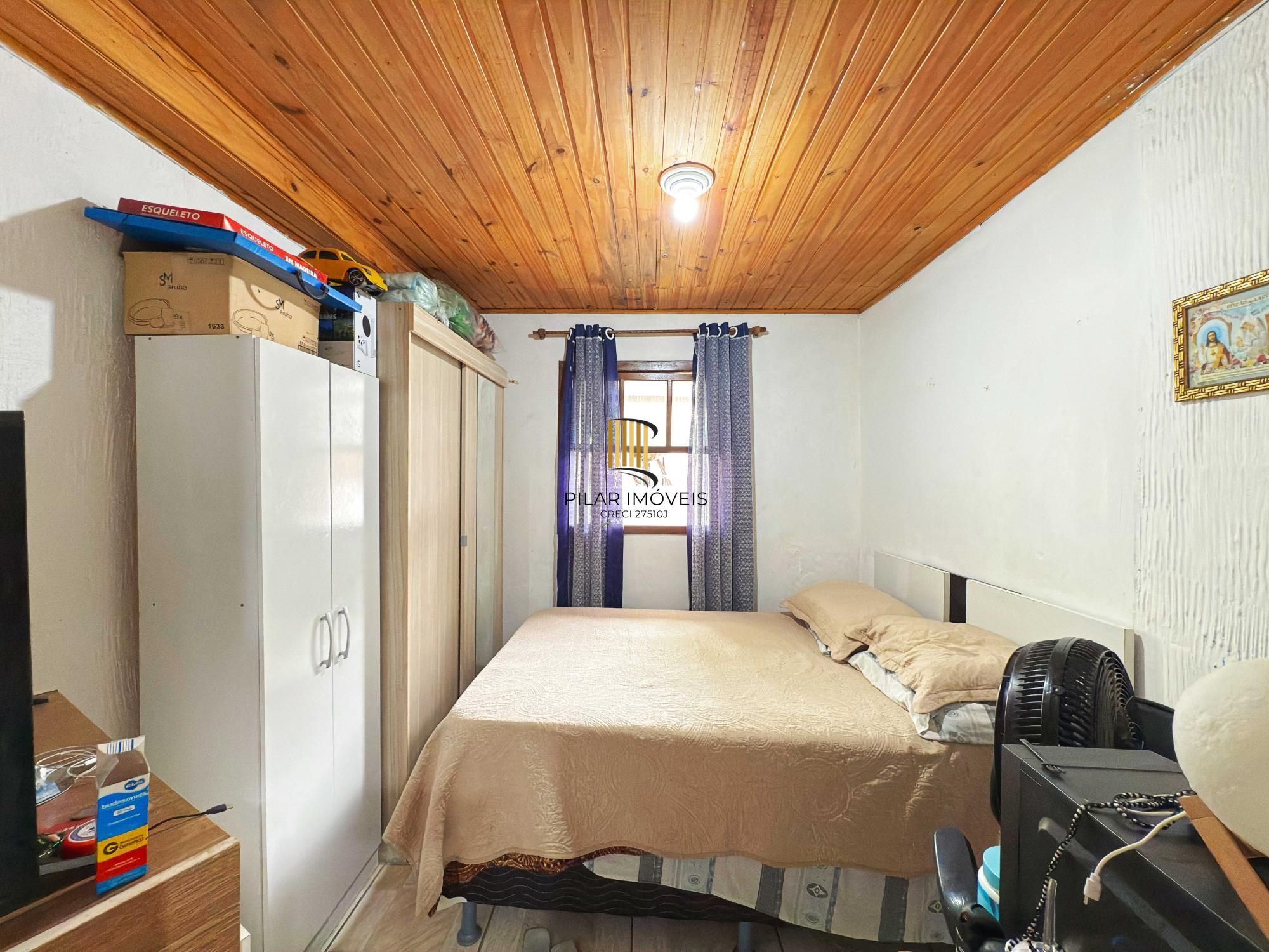 Casa 3 dormitórios no bairro Restinga