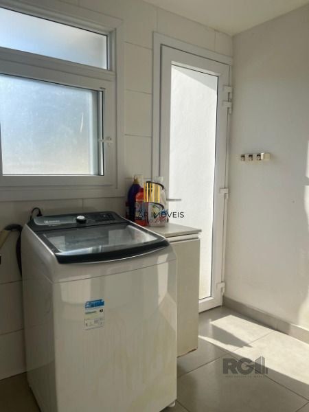 Casa Condominio em Porto Alegre, no bairro Jardim Carvalho, com 3 dormitório(s), à venda.