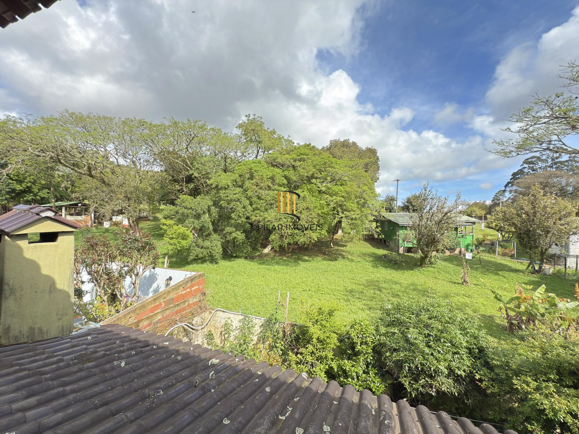 Excelente sobrado com 255 m² de área privativa 3 dormitórios com opção do 4 dormitórios