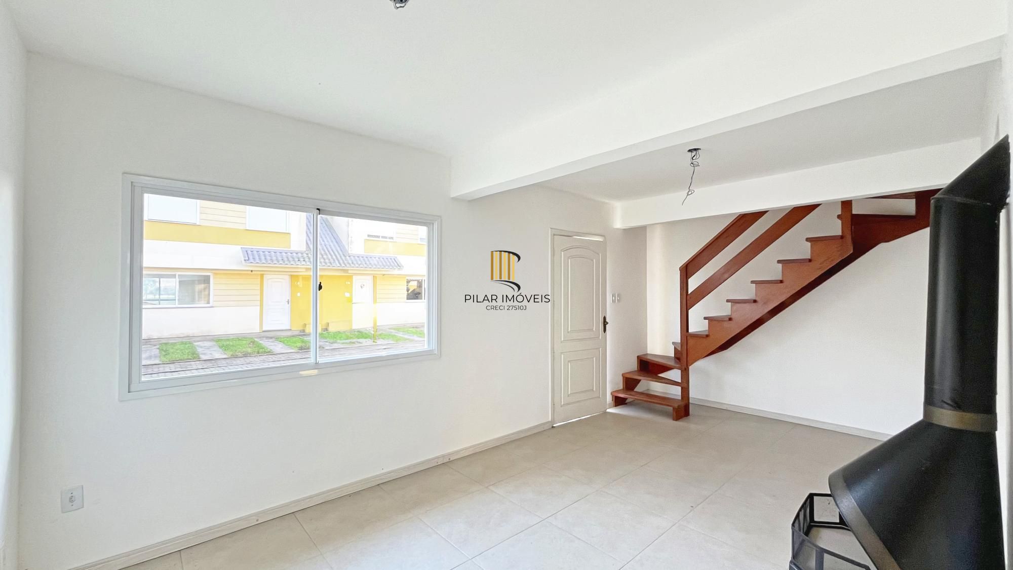 Residência 3 dormitórios sendo 1 suíte em condomínio fechado