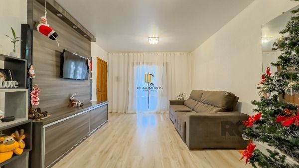 Casa 3 dormitórios no bairro Hípica