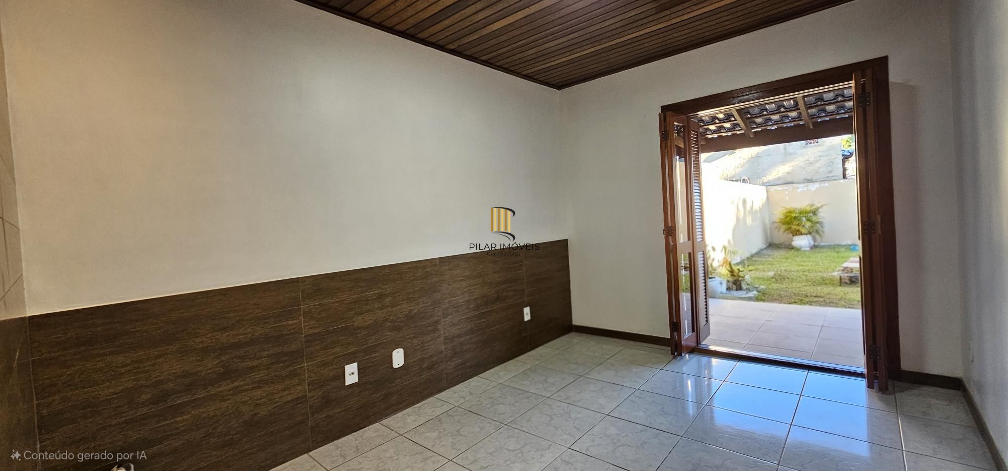 Casa 2 dormitórios no bairro Hípica