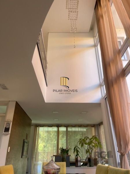 Casa Condominio em Porto Alegre, no bairro Jardim Carvalho, com 3 dormitório(s), à venda.