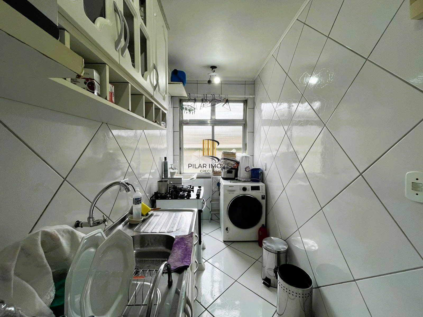 Apartamento 2 dormitórios, perto de todos recursos do bairro.