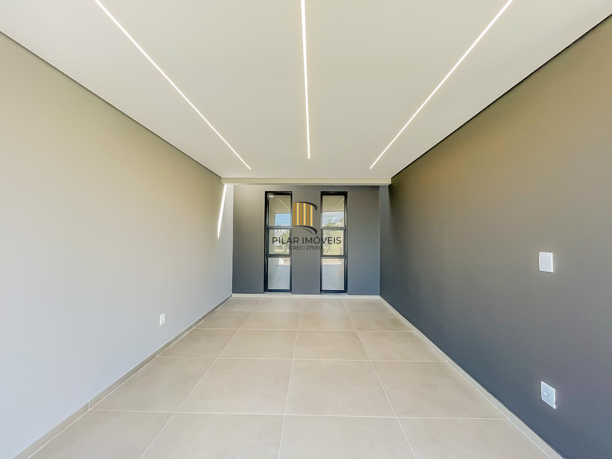 Casa 3 dormitórios no bairro Hípica