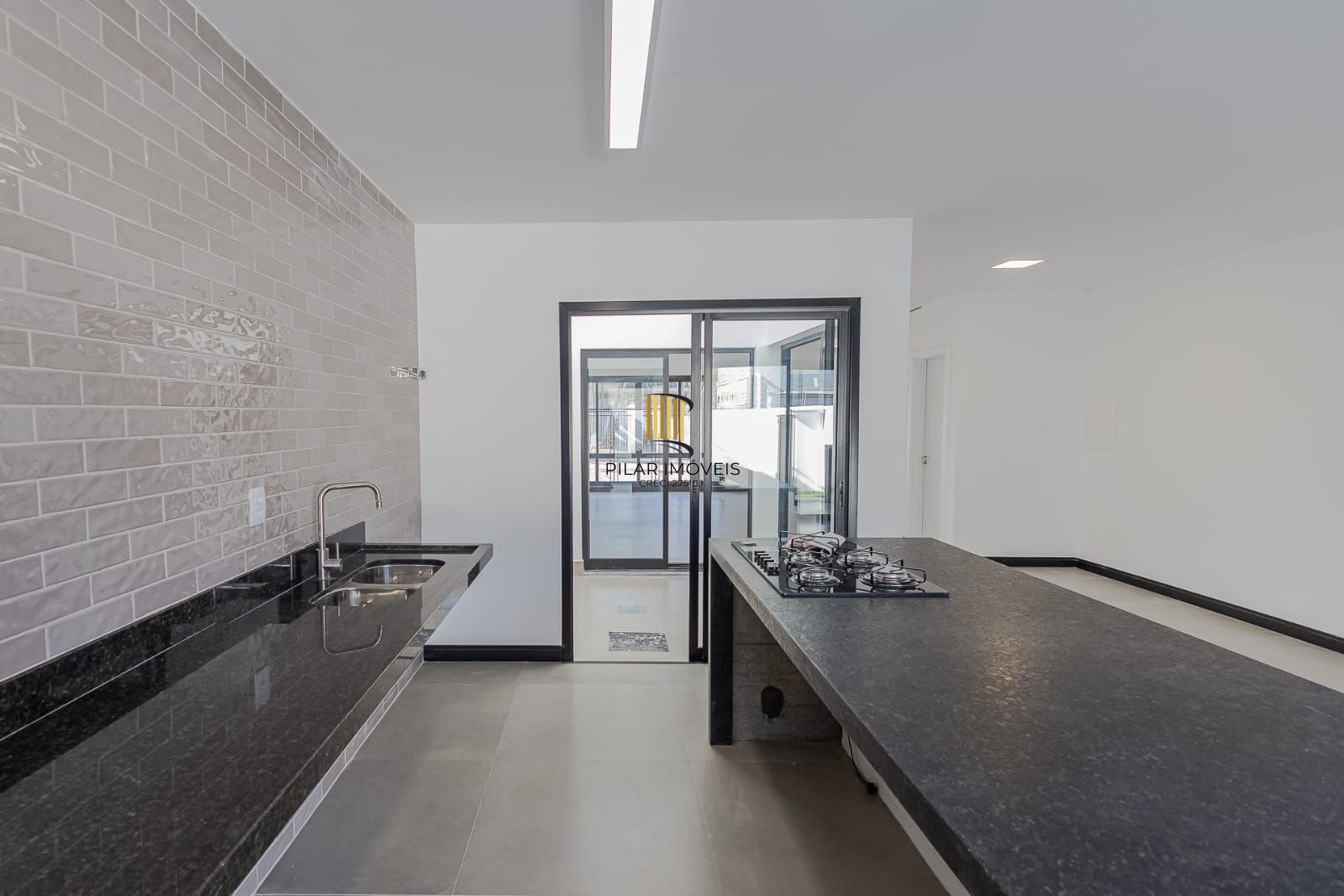 Casa 3 dormitórios no bairro Ipanema