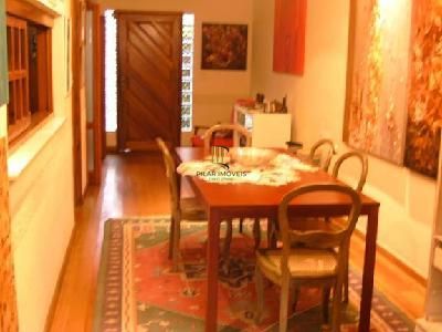 Casa para Venda - 258m², 3 dormitórios, sendo 3 suites, 2 vagas - Ipanema