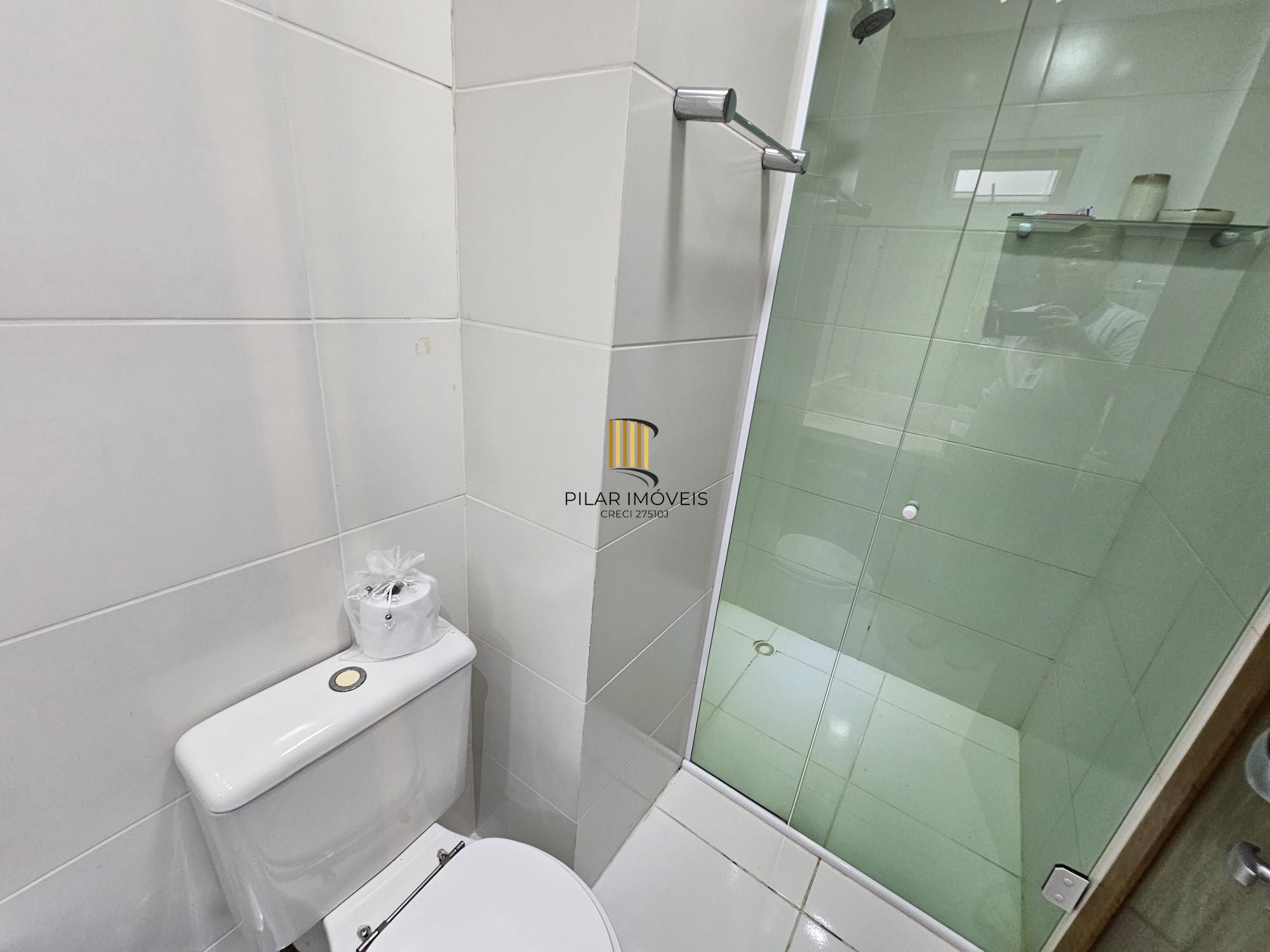 Casa 3 dormitórios no bairro Hípica
