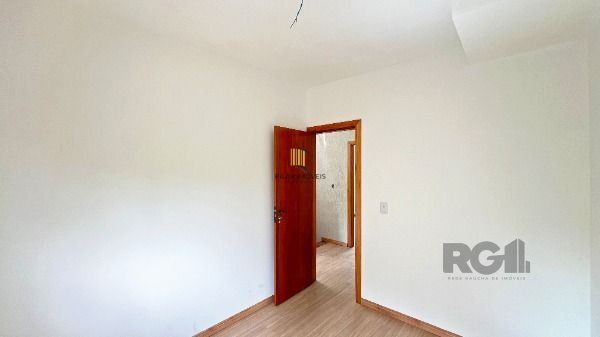 Casa Condominio em Porto Alegre, no bairro Tristeza, com 3 dormitório(s), e 3 banheiros, à venda.