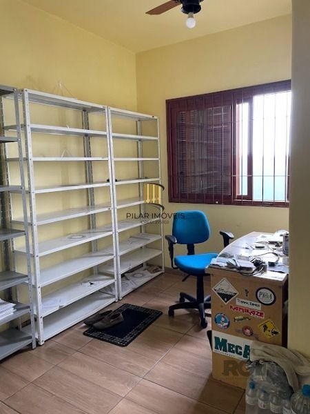 Casa 3 dormitórios no bairro Nonoai