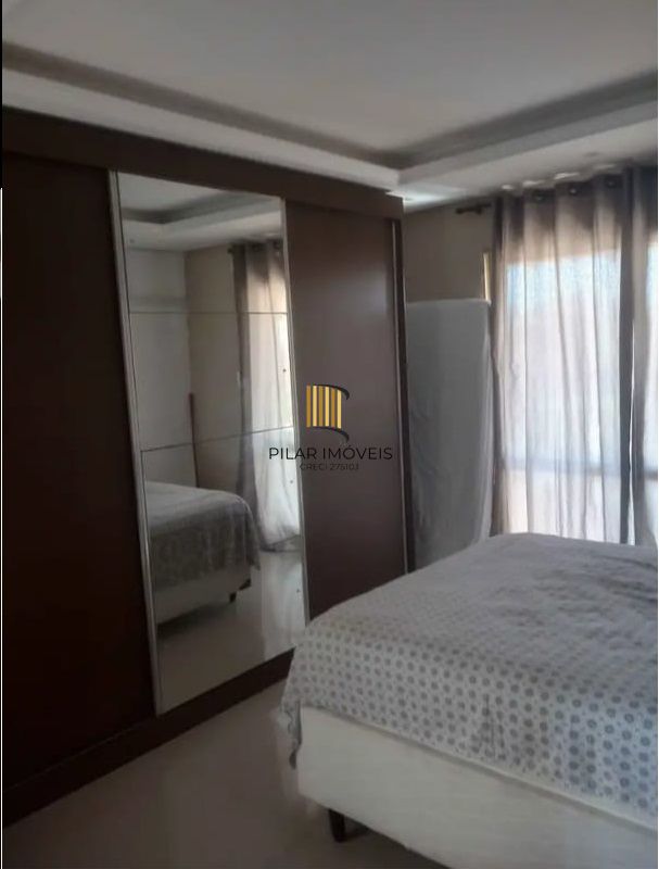 Casa 2 dormitórios no bairro Hípica