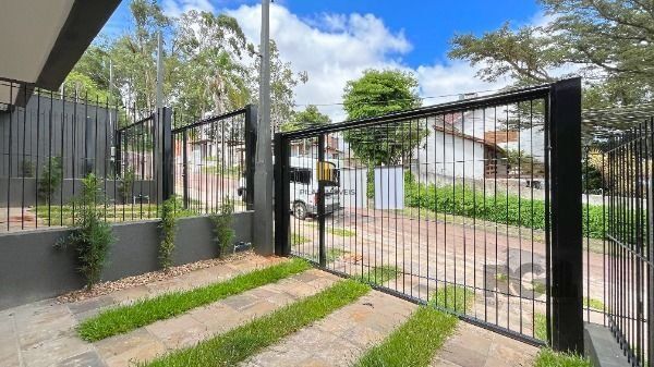 Casa de Condomínio 3 dormitórios no bairro Tristeza
