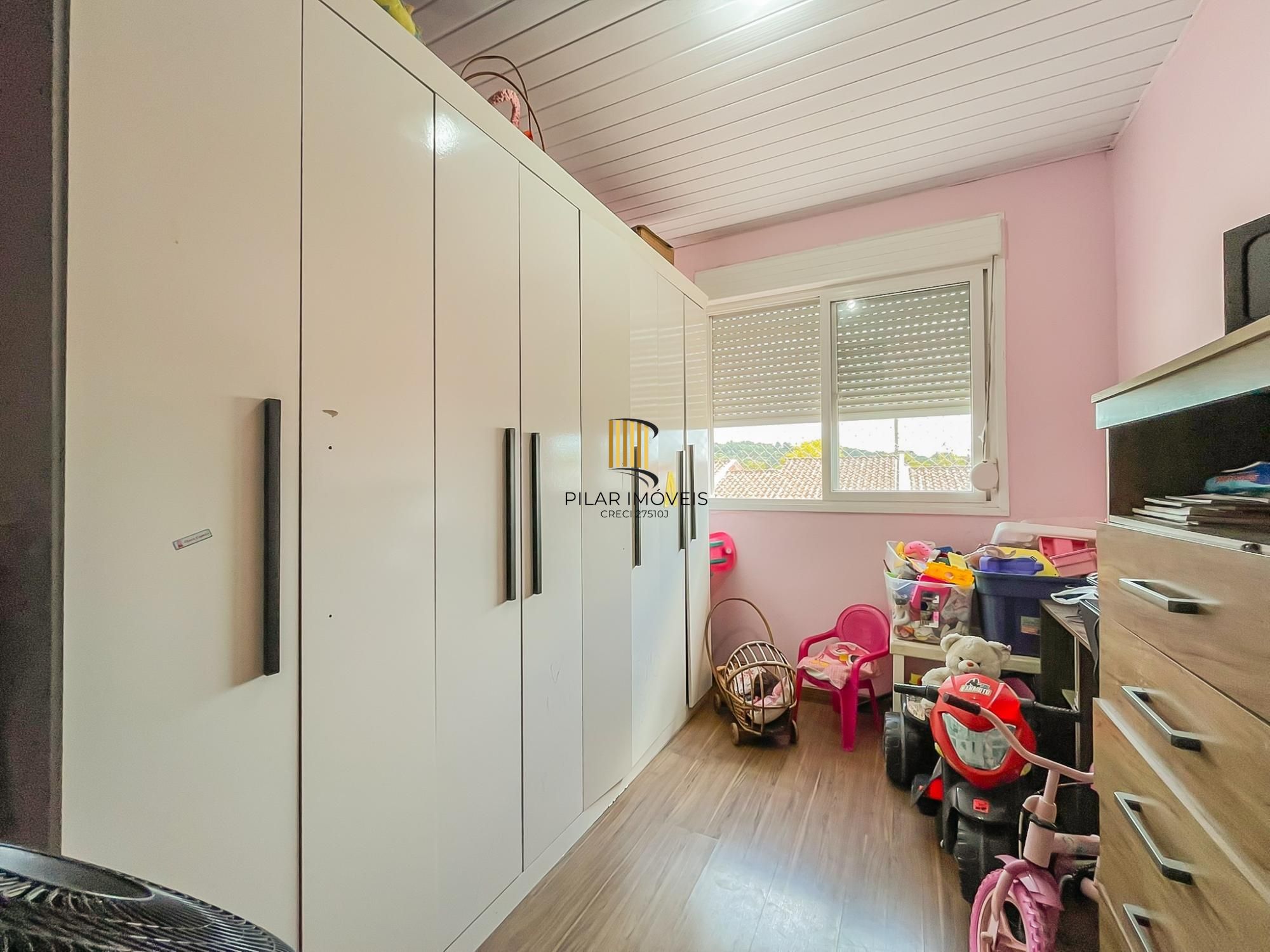 Viva com Conforto e Lazer: Sobrado Impecável com Piscina Privativa