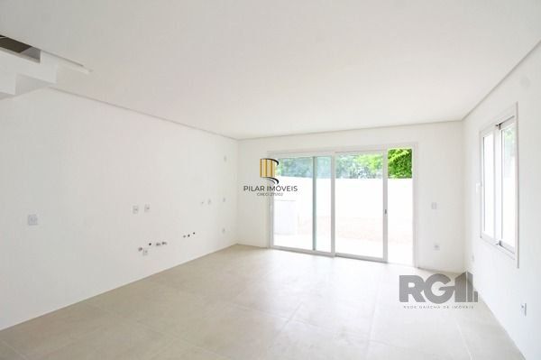 Casa em Porto Alegre, no bairro Vila Conceição, com 3 dormitório(s), à venda.