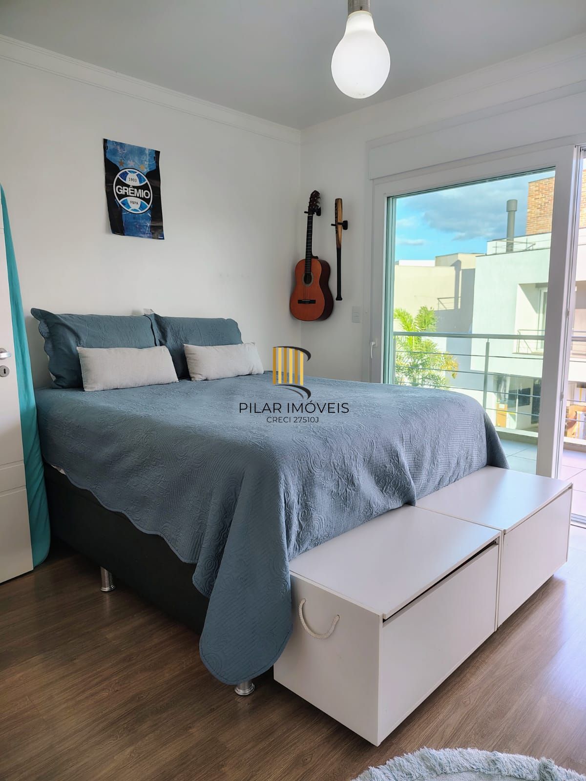 **Espetacular Casa de Condomínio com 3 suítes, Piscina com aquecimento**