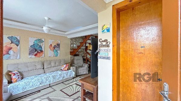 Casa Condominio em Porto Alegre, no bairro Hípica, com 3 dormitório(s), e 3 banheiros, à venda.