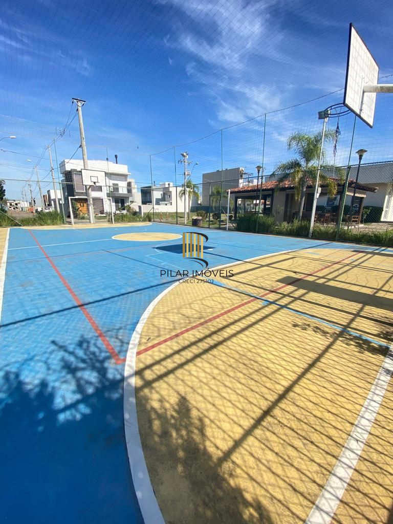 Casa 4 dormitórios( 1 dorm térreo) no Condomínio Villa Amalfi, na zona sul de Porto Alegre.