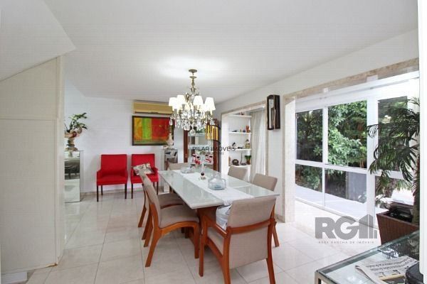 Casa Condominio para Venda - 201m², 3 dormitórios, sendo 1 suites, 2 vagas - Tristeza
