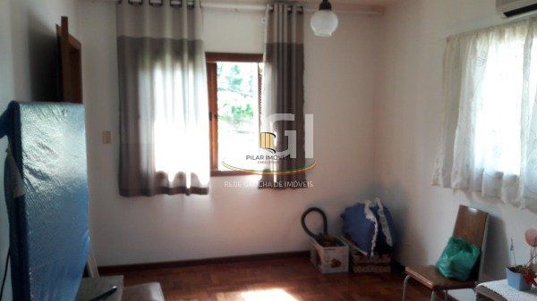 Sítio para Venda - 246m², 3 dormitórios, sendo 2 suites, 6 vagas - Vila Nova