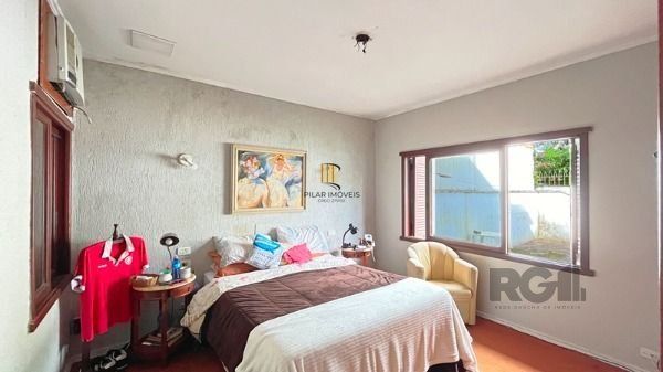 Casa para Venda - 320m², 5 dormitórios, sendo 3 suites, 8 vagas - Ipanema