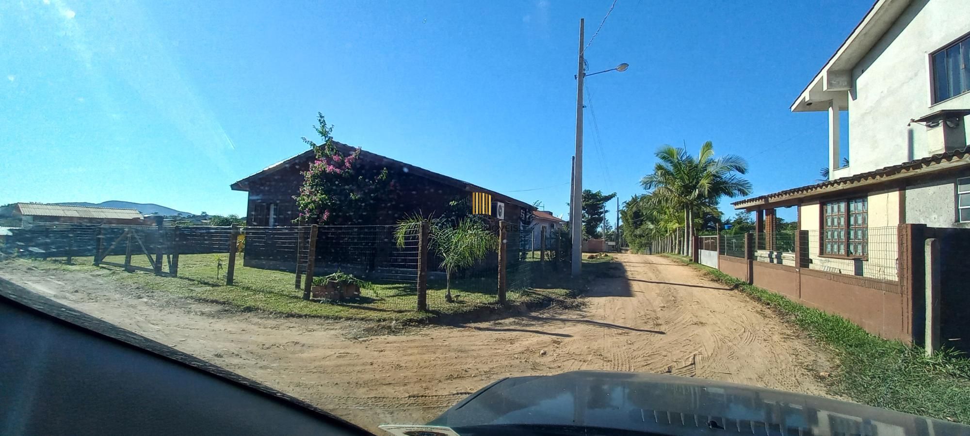 LINDA CASA CABANA MISTA 3 DORMITÓRIOS EM GAROPABA NA ENCANTADA - Pilar Imóveis