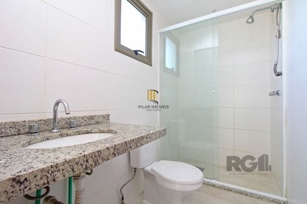 Apartamento em Porto Alegre, no bairro Cavalhada, com 3 dormitório(s), e 3 banheiros, à venda.