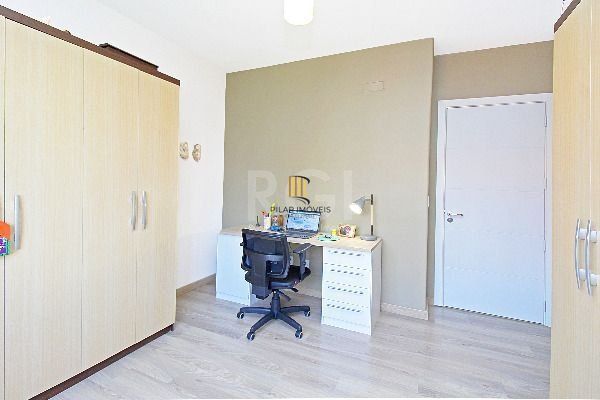 Casa 3 dormitórios no bairro Hípica