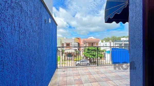 Casa em Porto Alegre, no bairro Hípica, com 3 dormitório(s), e 3 banheiros, à venda.