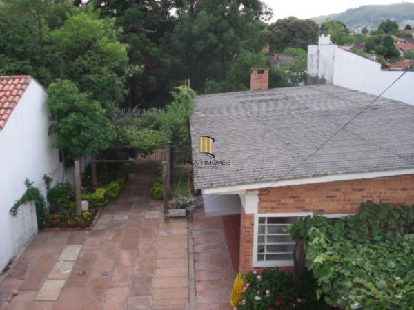 Casa para Venda - 280m², 3 dormitórios, sendo 1 suites, 2 vagas - Medianeira