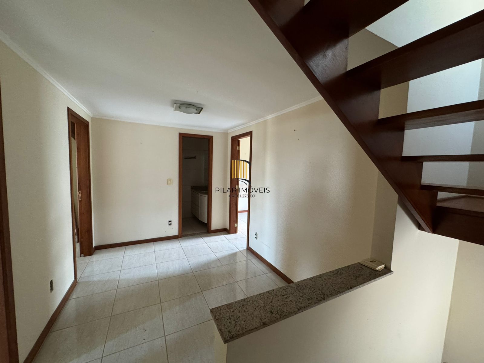 Casa em Condomínio no Jardim Isabel com 270m², 3 dormitórios, 4 vagas