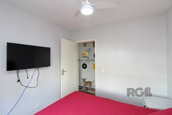 Apartamento em Porto Alegre, no bairro Vila Nova, com 2 dormitório(s), e 2 banheiros, à venda.