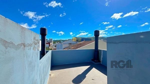 Casa em Porto Alegre, no bairro Hípica, com 2 dormitório(s), à venda.