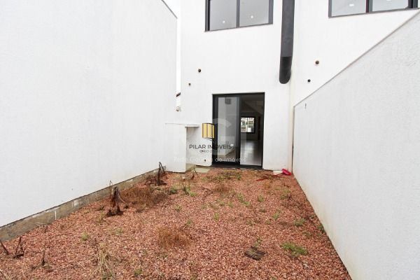 Casa para Venda - 96.5m², 2 dormitórios, sendo 2 suites, 2 vagas - Hípica