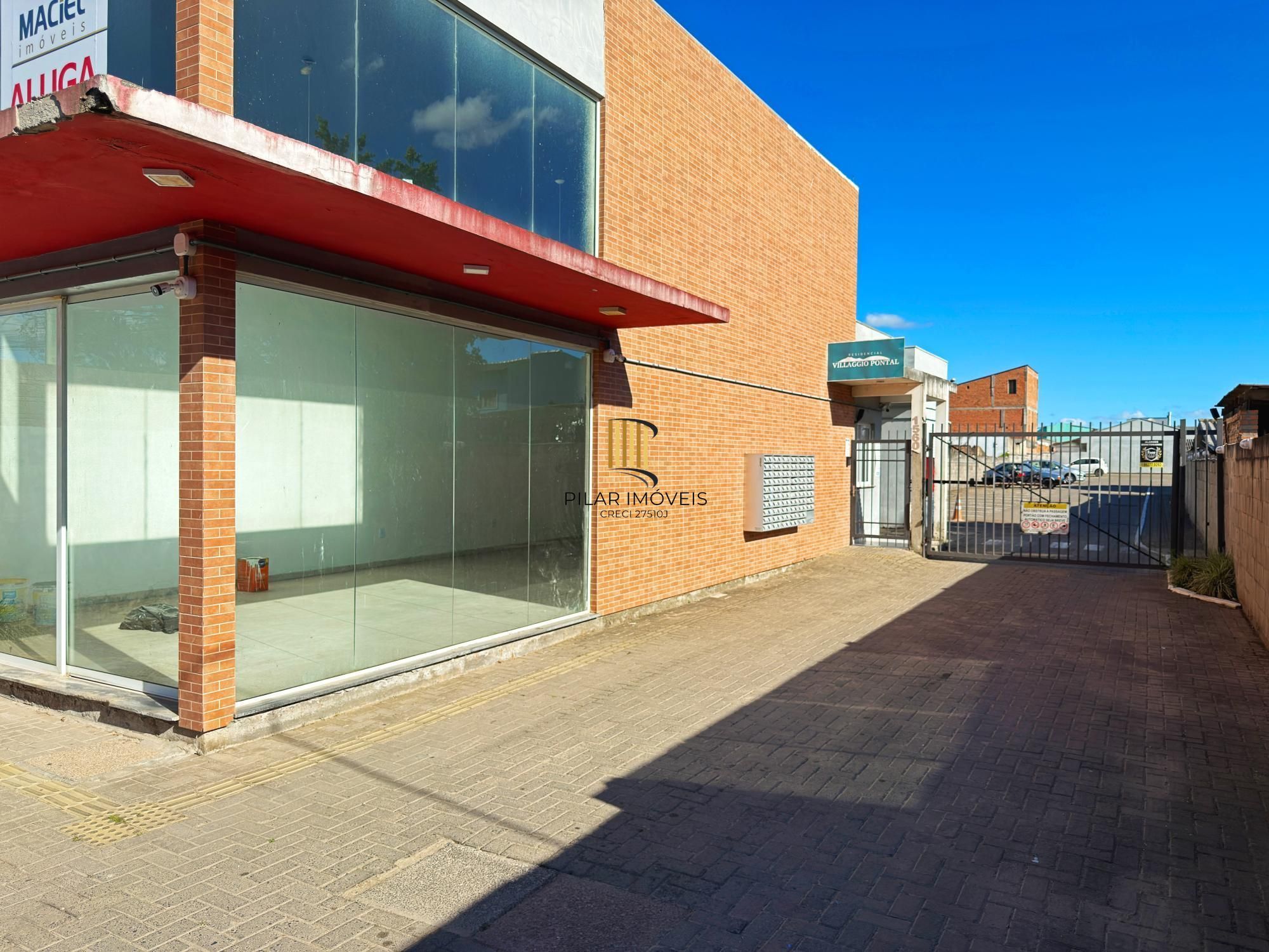 Casa Condominio em Porto Alegre, no bairro Ponta Grossa, com 2 dormitório(s), e 2 banheiros, à venda.