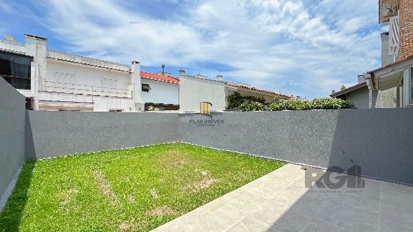 Casa de Condomínio 3 dormitórios no bairro Hípica