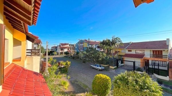 Casa para Venda - 320m², 3 dormitórios, sendo 1 suites, 3 vagas - Altos Do Ipê